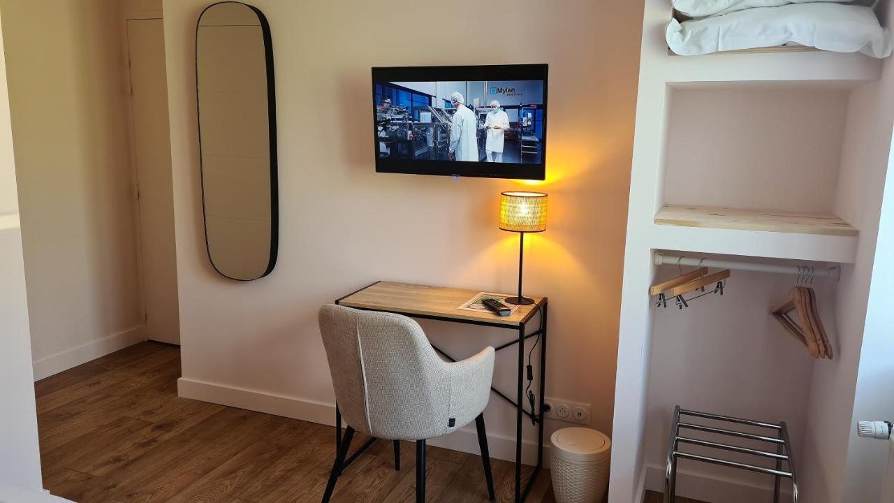 Le Beaugency Hotel Luaran gambar