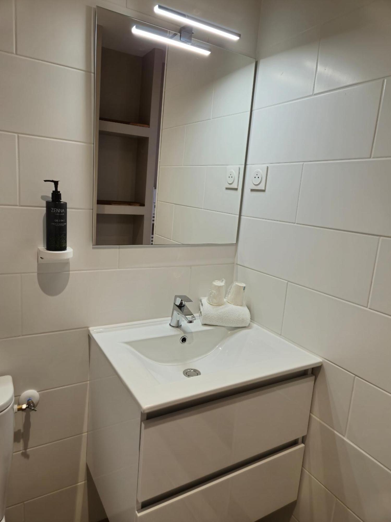 Le Beaugency Hotel Luaran gambar