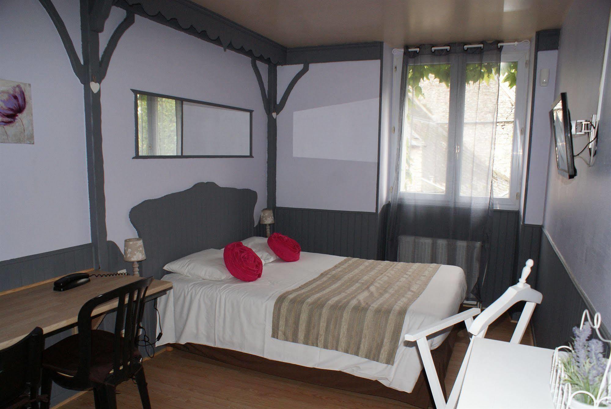 Le Beaugency Hotel Luaran gambar
