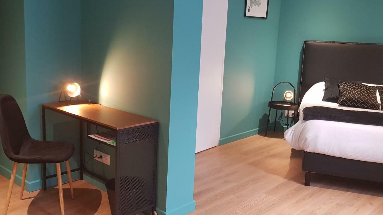 Le Beaugency Hotel Luaran gambar